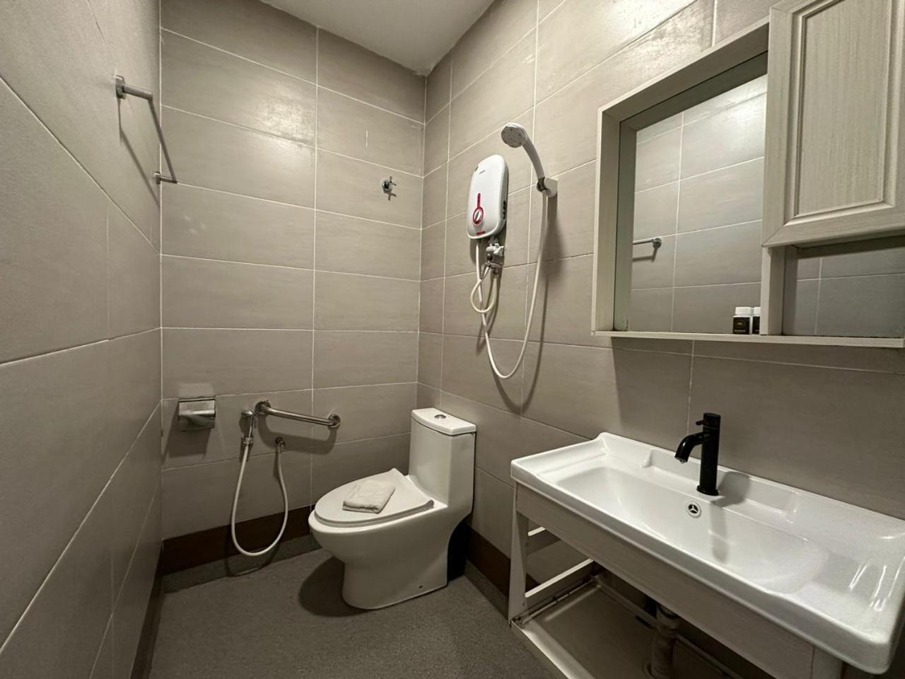 Wf Motel Кулим Екстериор снимка