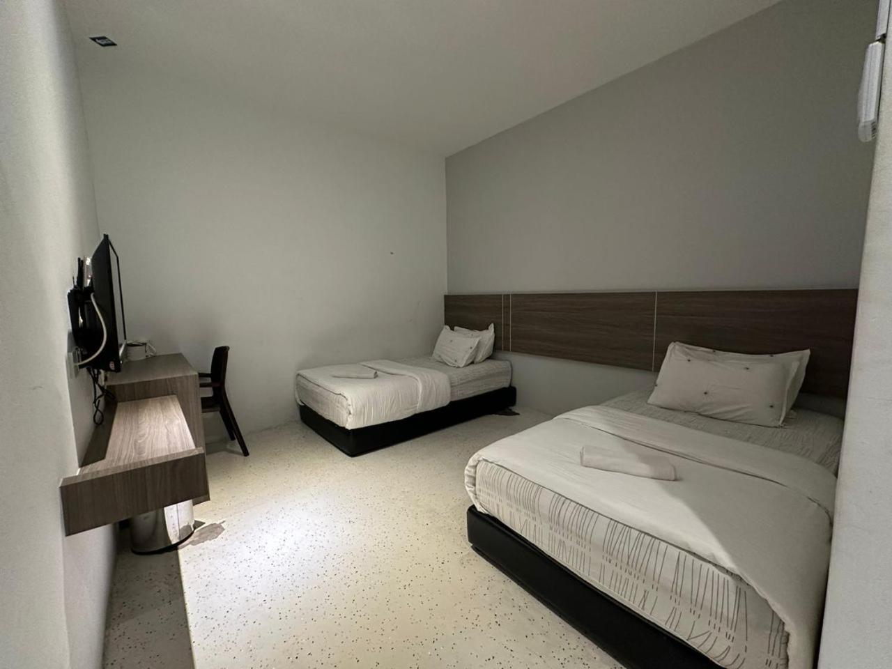 Wf Motel Кулим Екстериор снимка