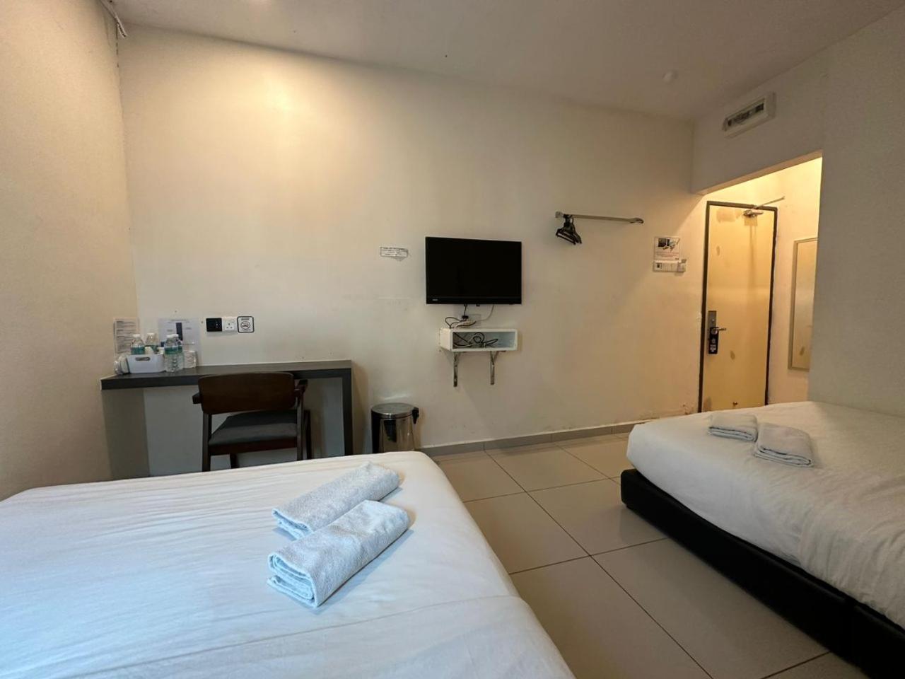 Wf Motel Кулим Екстериор снимка