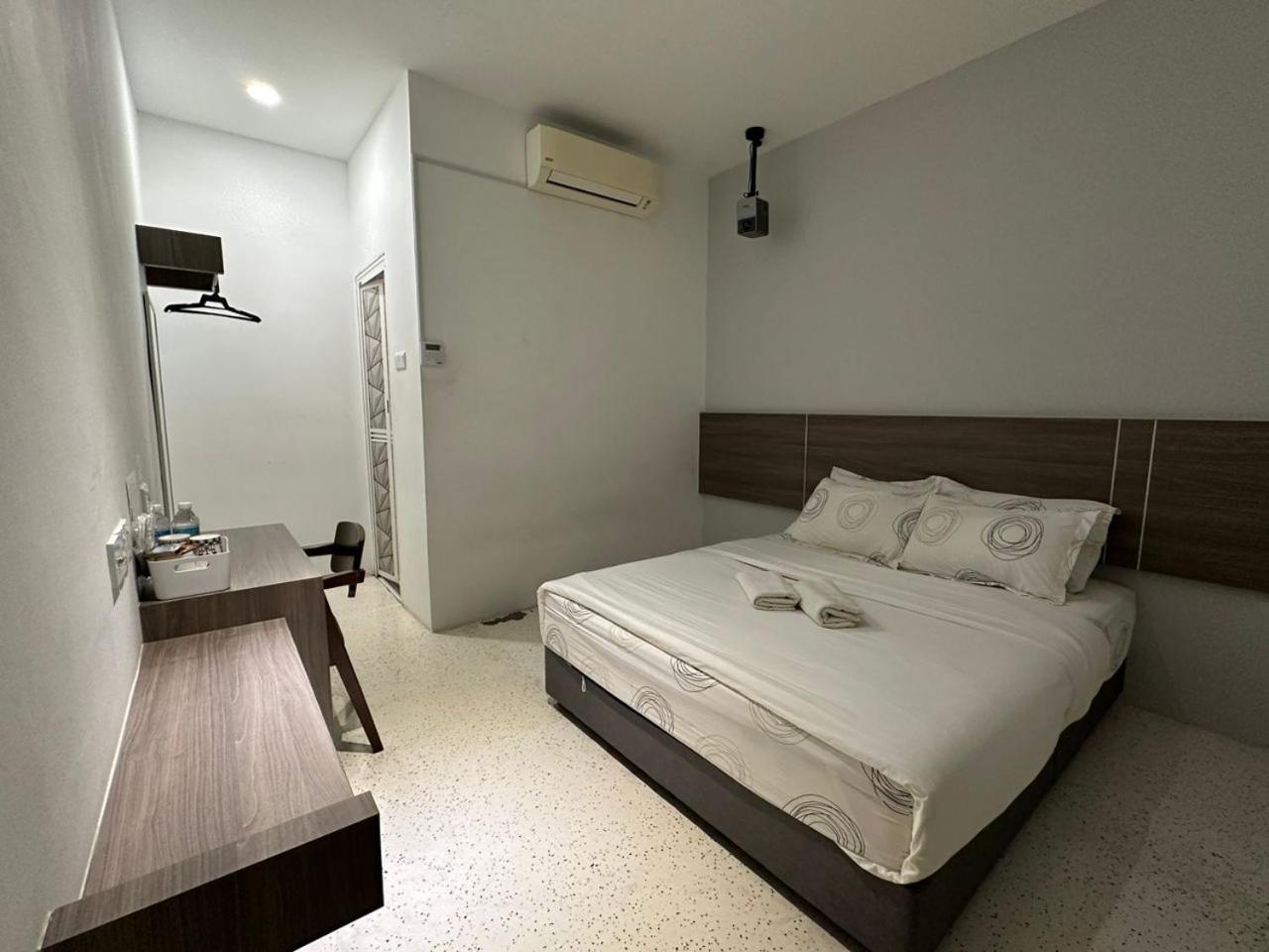 Wf Motel Кулим Екстериор снимка